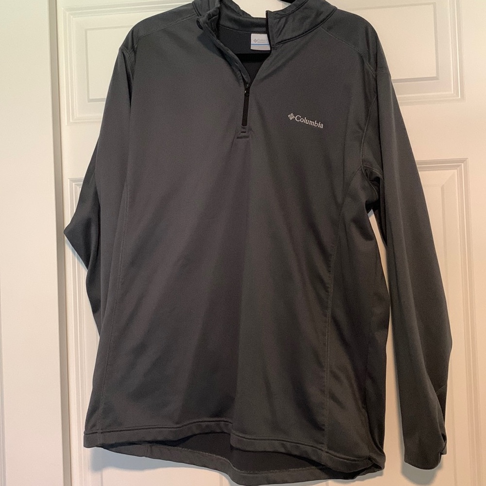 Columbia Quarter Zip Pullover